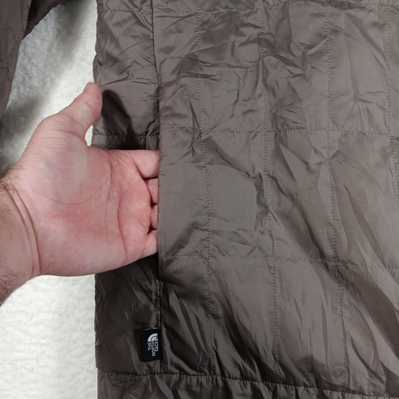 The North Face Jacket Mens XL Tan Circaloft Quilted Outdoor Gorpcore Hiking - Picture 9 of 14